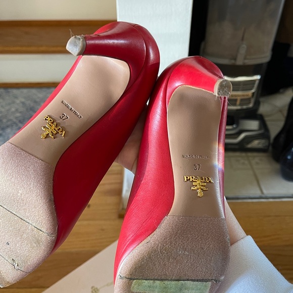 prada red kitten heels - Picture 3 of 5